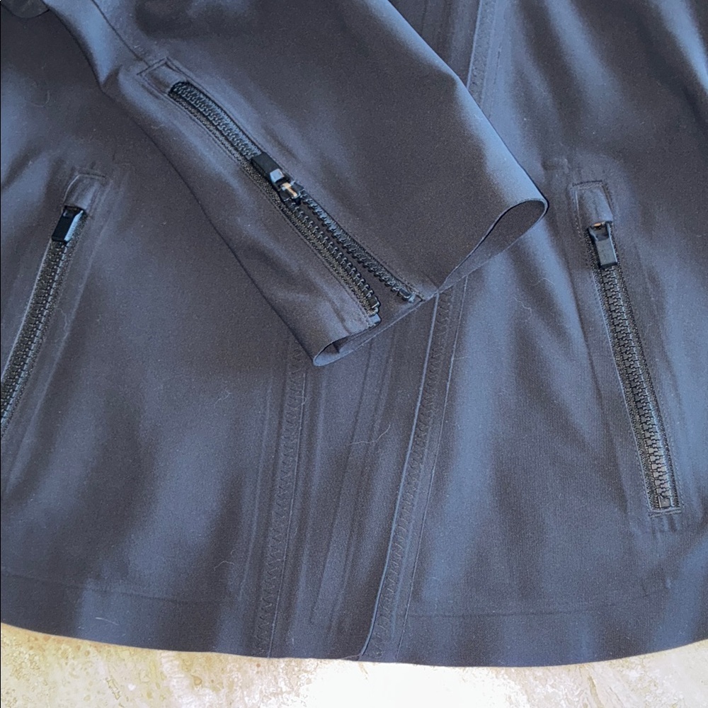 ATHLETA Black Jacket, Edgy & Sleek, offset zipper detail, lightweight. L - Picture 11 of 16